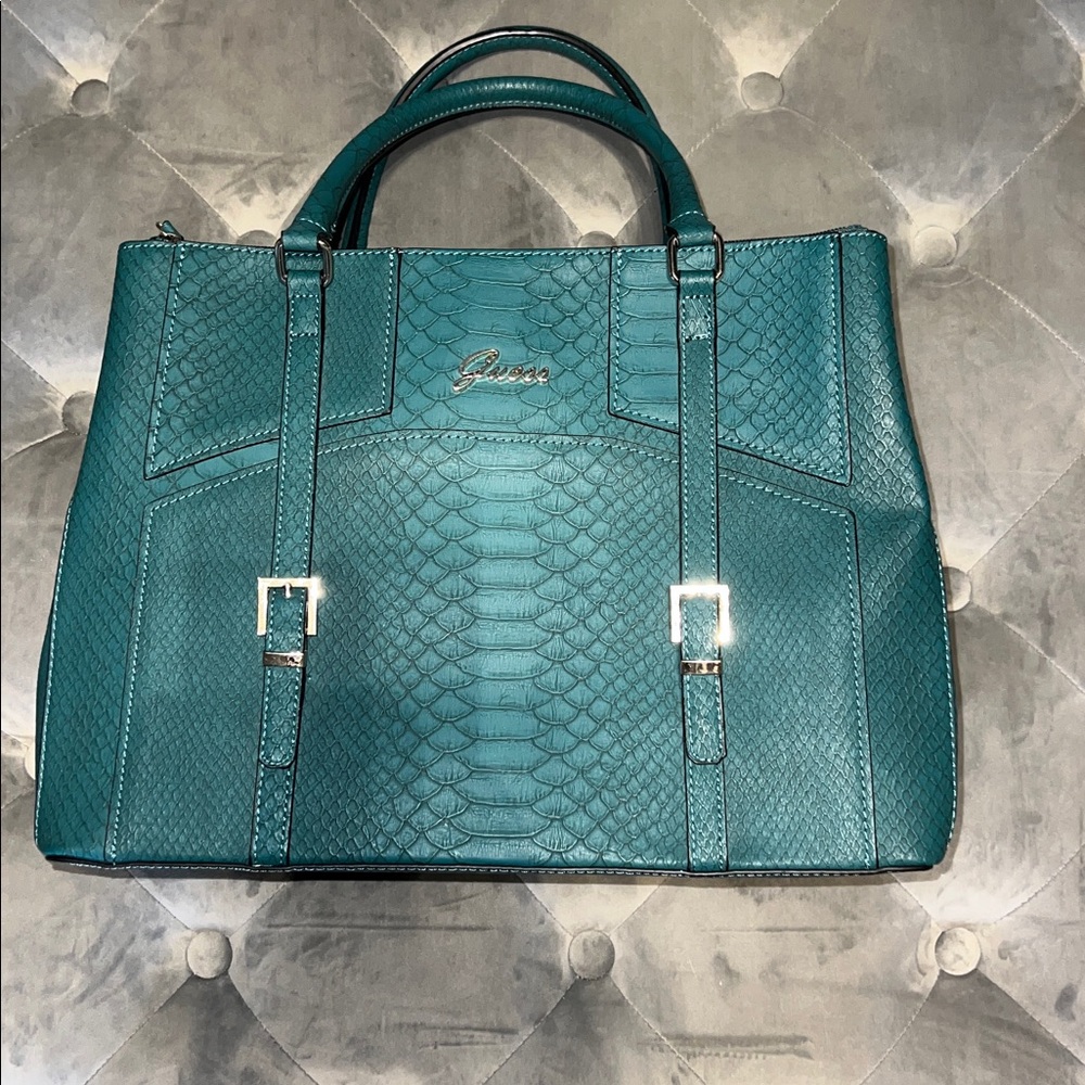 Guess purse